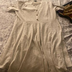 Tan midi dress size 4 Torrid only worn once